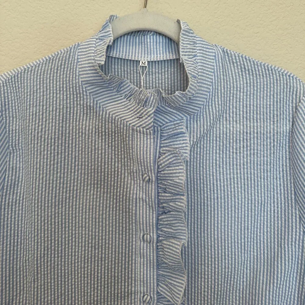 EI Town Blue and White Stripe Seersucker Blouse - Picture 2 of 5